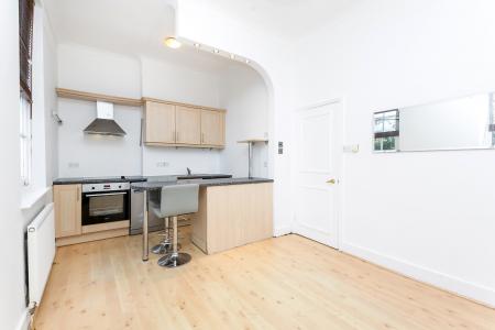1 bedroom Flat for sale in Elderwood Place, West Norwood, London, SE27