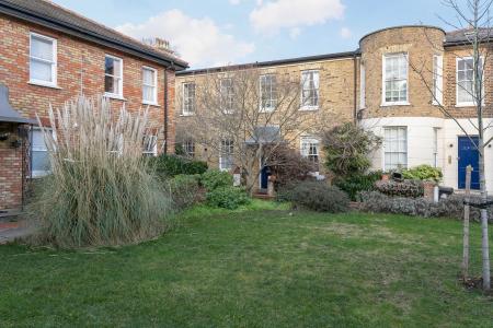 1 bedroom Flat for sale in Elderwood Place, West Norwood, London, SE27