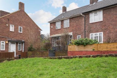 3 bedroom End of terrace house for sale in Truslove Road, West Norwood, London, SE27