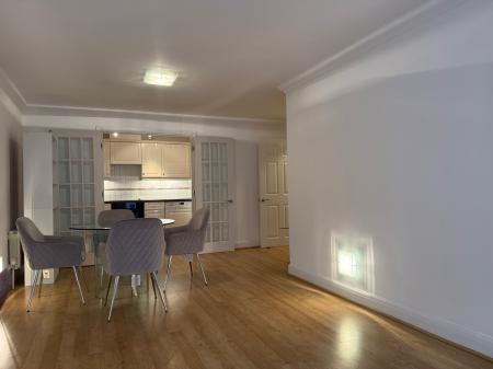 2 bedroom Flat to let in Little Britain, London, EC1A