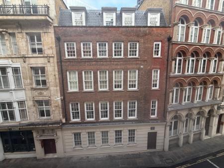 2 bedroom Flat to let in Little Britain, London, EC1A