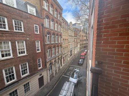 2 bedroom Flat to let in Little Britain, London, EC1A