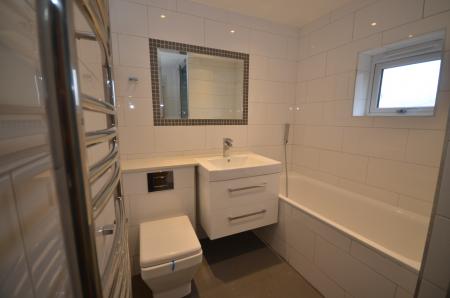 4 bedroom Terraced House to let in Eden Road, West Norwood, London, SE27