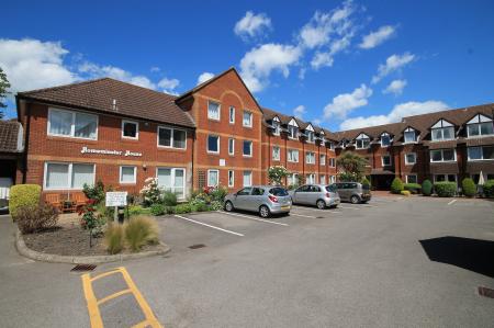 1 bedroom Flat for sale in Homeminster House, Warminster, BA12