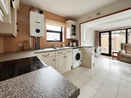 2 bedroom Semi-detached bungalow for sale in Barley Close, Warminster, BA12