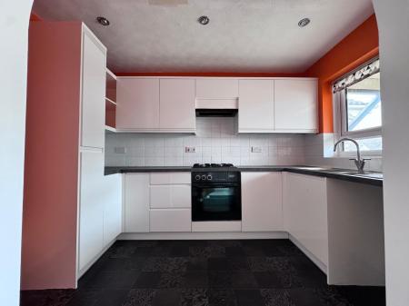 3 bedroom Terraced House for sale in Downs View, Warminster, BA12