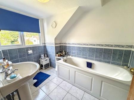 2 bedroom Terraced House for sale in Dymocks Lane, Sutton Veny, BA12