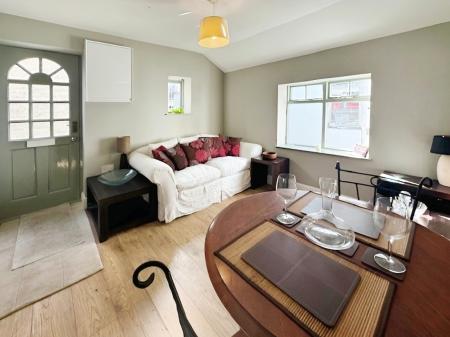 1 bedroom Semi-detached bungalow for sale in East Street, Warminster, BA12