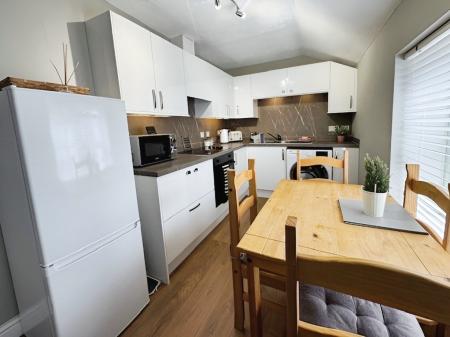 2 bedroom Bungalow for sale in East Street, Warminster, BA12