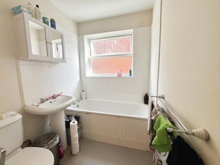 3 bedroom End of terrace house for sale in Emwell Street, Warminster, BA12