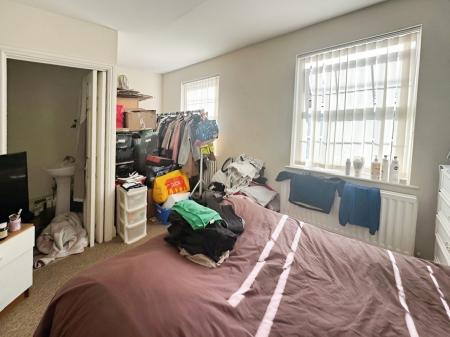 3 bedroom End of terrace house for sale in Emwell Street, Warminster, BA12