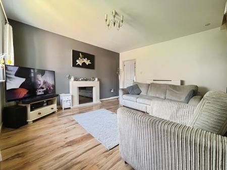 3 bedroom Terraced House for sale in Foxley Close, Warminster, BA12