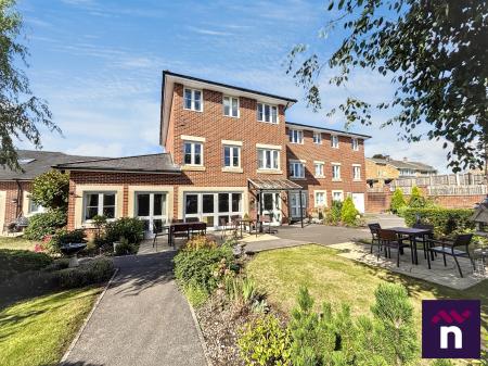 2 bedroom Flat for sale in Imber Court, Warminster, BA12