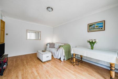 2 bedroom Semi-detached bungalow for sale in Kennet Close, Warminster, BA12