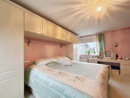 3 bedroom Semi-detached house for sale in Poulsen Close, Warminster, BA12