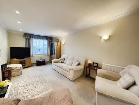 3 bedroom Semi-detached house for sale in Poulsen Close, Warminster, BA12