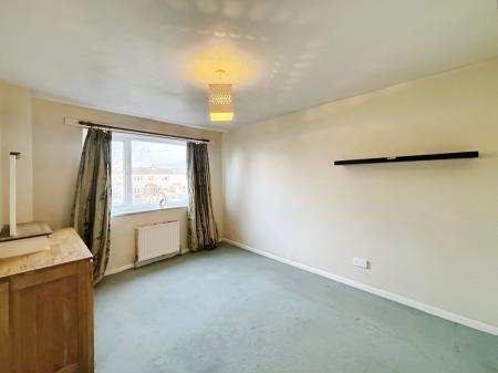 3 bedroom Terraced House for sale in St Georges Close, Warminster, BA12