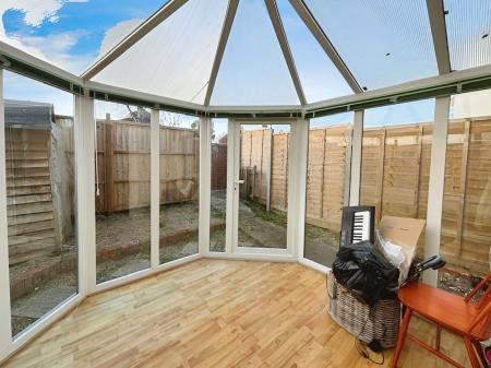 3 bedroom Terraced House for sale in St Georges Close, Warminster, BA12