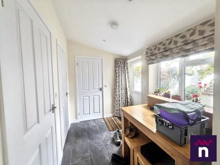 1 bedroom Flat for sale in Warminster Road, Westbury, BA13