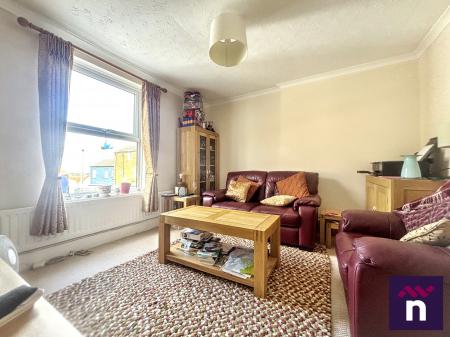 1 bedroom Flat for sale in Warminster Road, Westbury, BA13