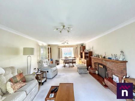4 bedroom Detached house for sale in Were Close, Warminster, BA12