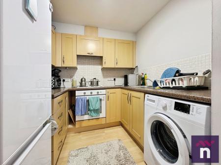 1 bedroom Flat to let in Brabant Way, Westbury, BA13