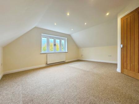 4 bedroom Detached house to let in High Street, Heytesbury, BA12