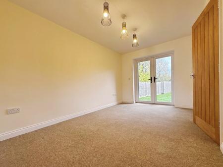 4 bedroom Detached house to let in High Street, Heytesbury, BA12