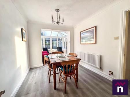 4 bedroom Detached house for sale in Canons Close, Warminster, BA12