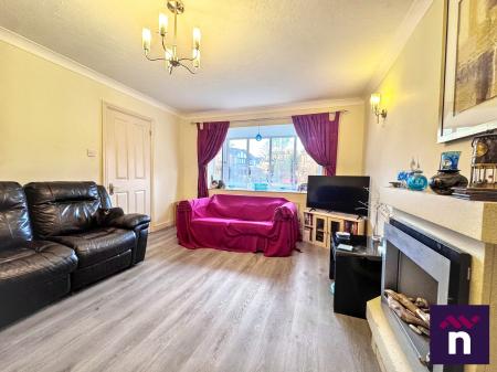 3 bedroom Detached house for sale in Canons Close, Warminster, BA12