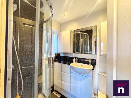 3 bedroom Detached house for sale in Canons Close, Warminster, BA12