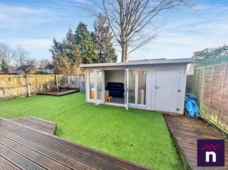 3 bedroom Detached house for sale in Canons Close, Warminster, BA12