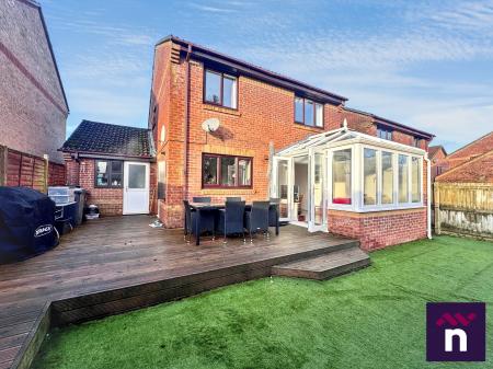3 bedroom Detached house for sale in Canons Close, Warminster, BA12