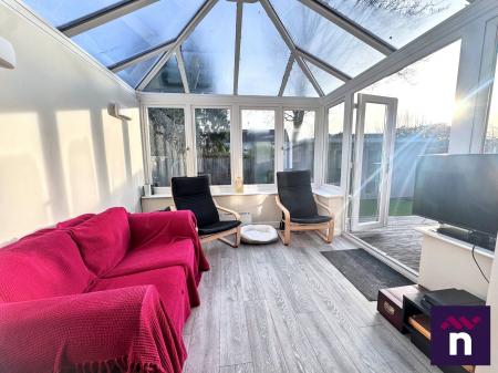 3 bedroom Detached house for sale in Canons Close, Warminster, BA12