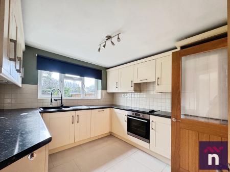 3 bedroom Detached house for sale in Hillbourne Close, Warminster, BA12