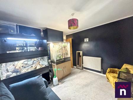 2 bedroom Bungalow for sale in Poulsen Close, Warminster, BA12
