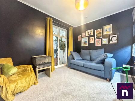 2 bedroom Bungalow for sale in Poulsen Close, Warminster, BA12