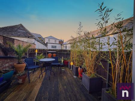 2 bedroom Character Property for sale in The Old Coach House North Row, Warminster, BA12