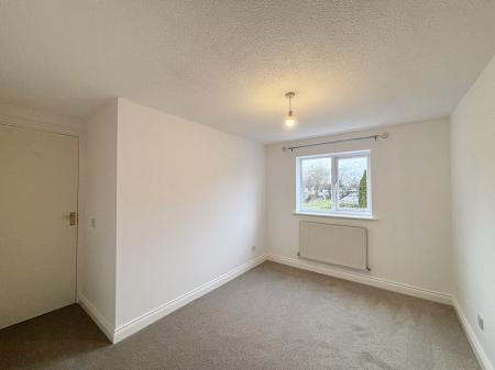 3 bedroom Detached house to let in Windsor Drive, Westbury, BA13