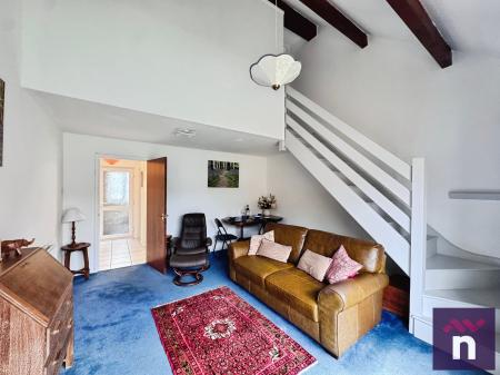 1 bedroom Terraced House for sale in Swallow Drive, Frome, BA11