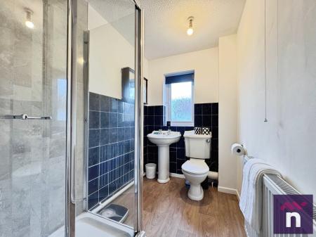 1 bedroom Terraced House for sale in Swallow Drive, Frome, BA11