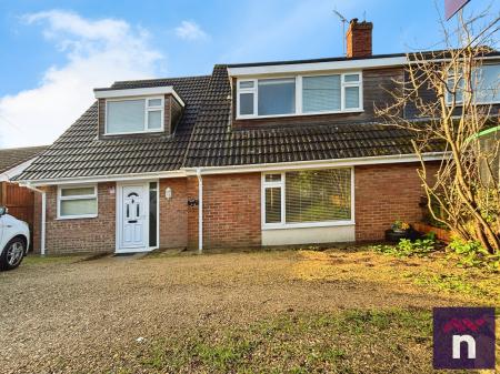 4 bedroom Semi-detached house to let in Copheap Lane, Warminster, BA12