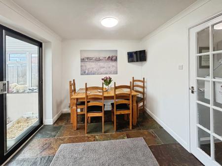 4 bedroom Detached house for sale in The Teasels, Warminster, BA12