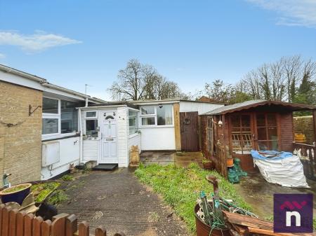 Sambourne Chase, Warminster, BA12