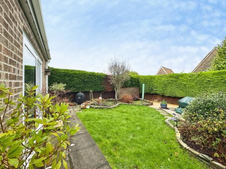 3 bedroom Semi-detached house for sale in Damask Way, Warminster, BA12