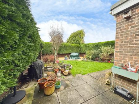 3 bedroom Semi-detached house for sale in Damask Way, Warminster, BA12