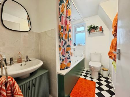 3 bedroom Semi-detached house for sale in Damask Way, Warminster, BA12