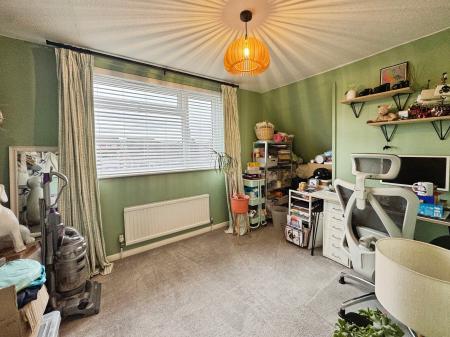 3 bedroom Semi-detached house for sale in Damask Way, Warminster, BA12