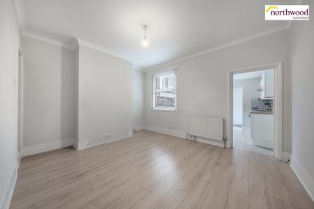 3 bedroom Terraced House for sale in Copsewood, Watford, WD24