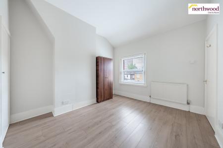 3 bedroom Terraced House for sale in Copsewood, Watford, WD24